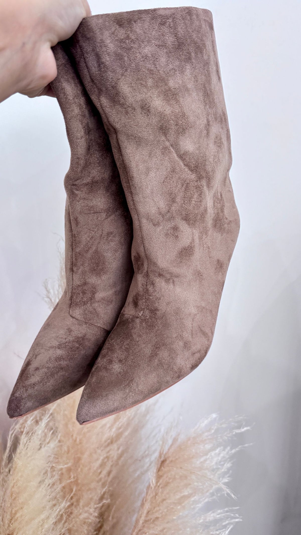 Stivaletto camoscio beige