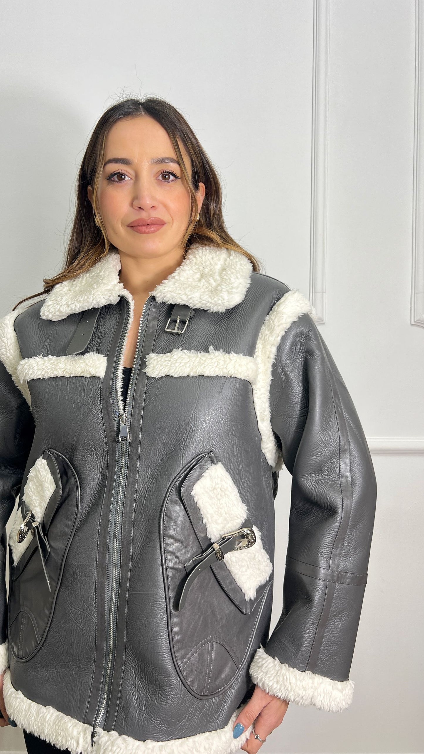 Montone ecopelle grigio