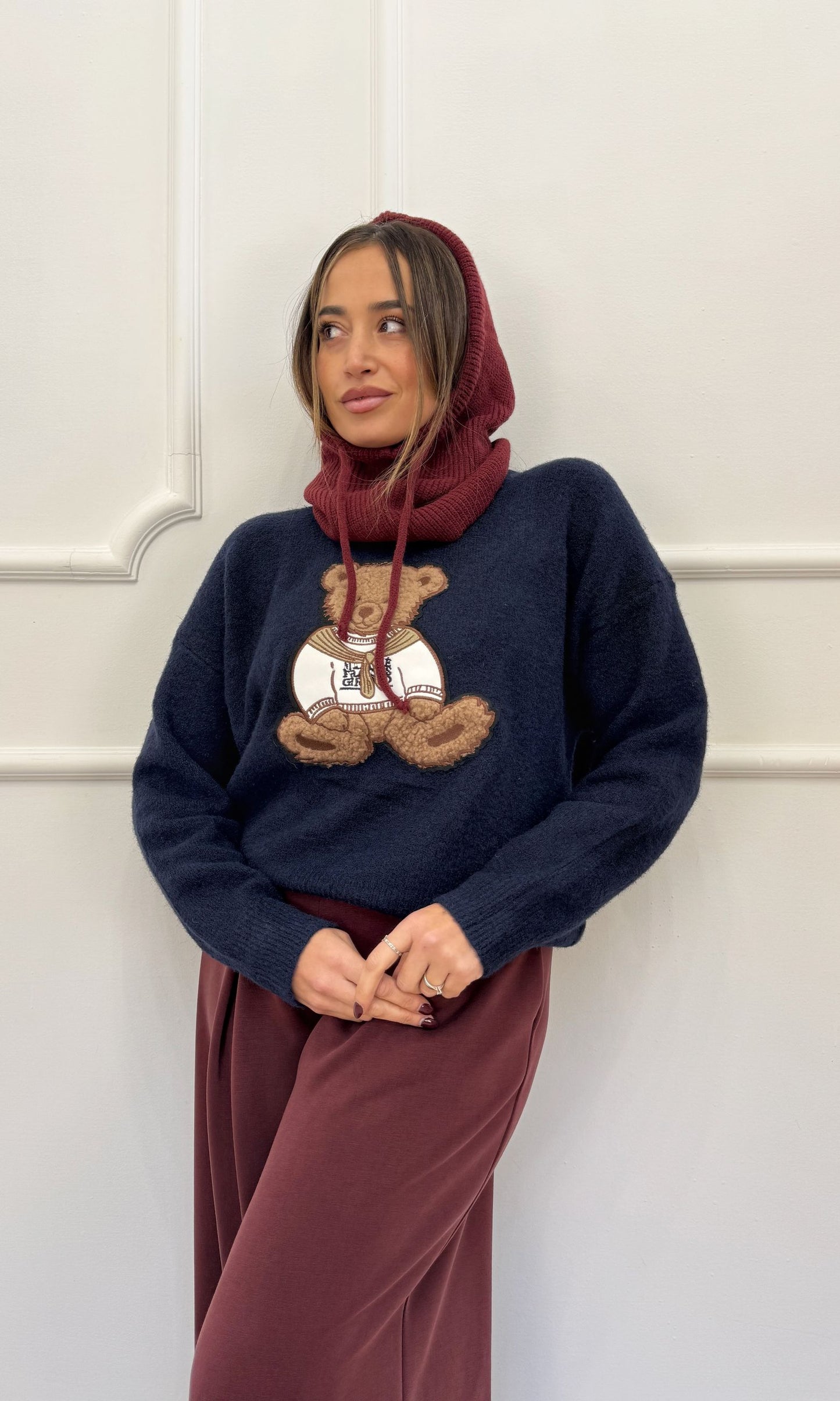 Cappuccio in maglia Bordeaux