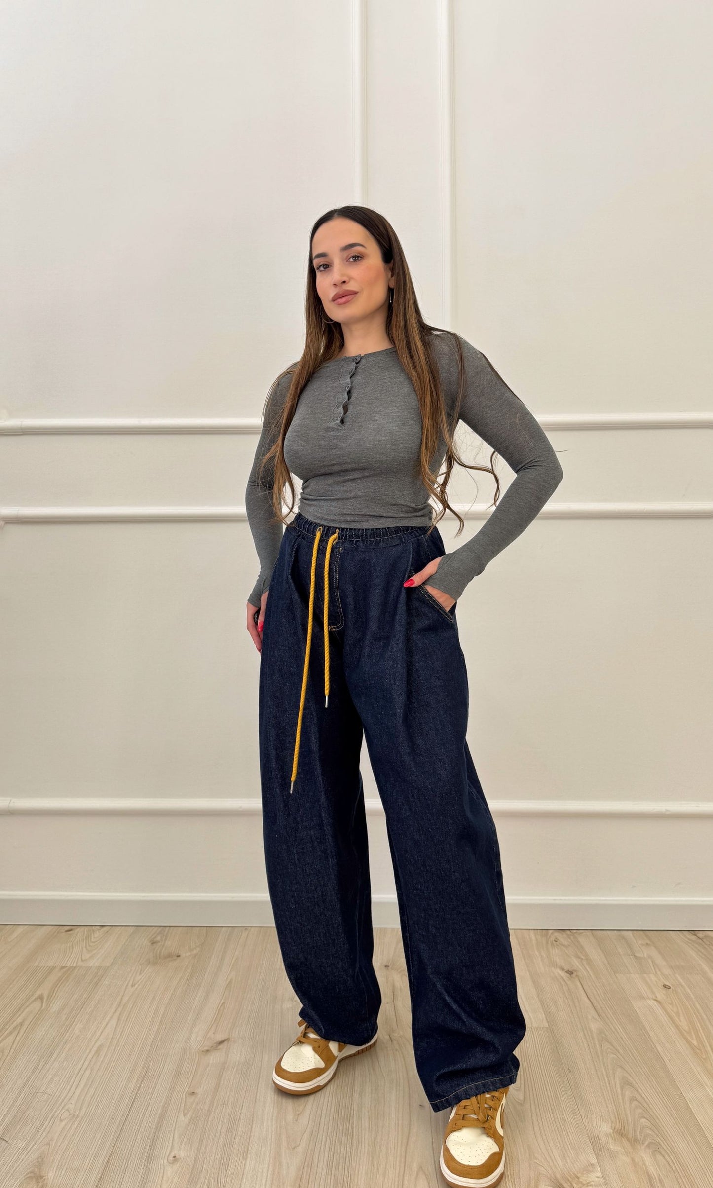 Maglia in viscosa con bottoni