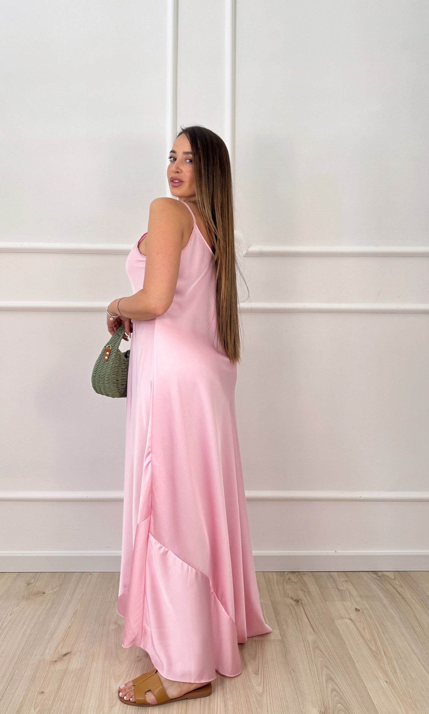 Vestito in satin lungo
