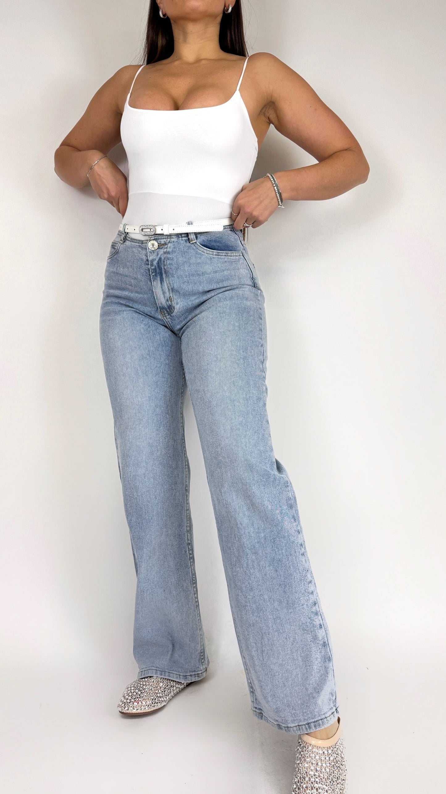 Jeans gamba dritta con passanti