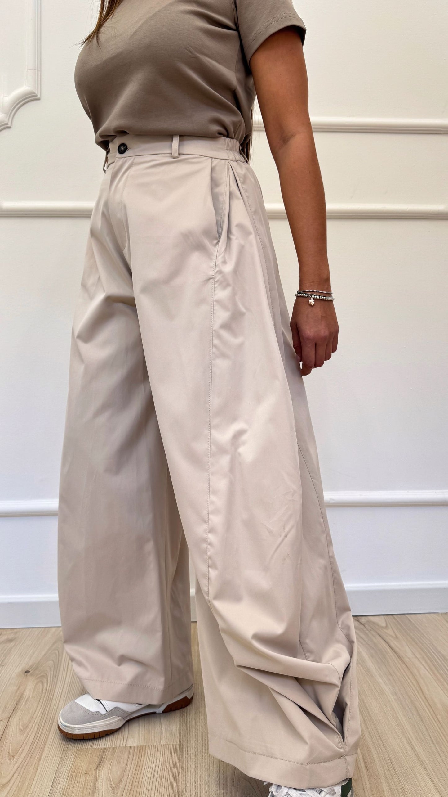 Pantalone balloon effetto raso
