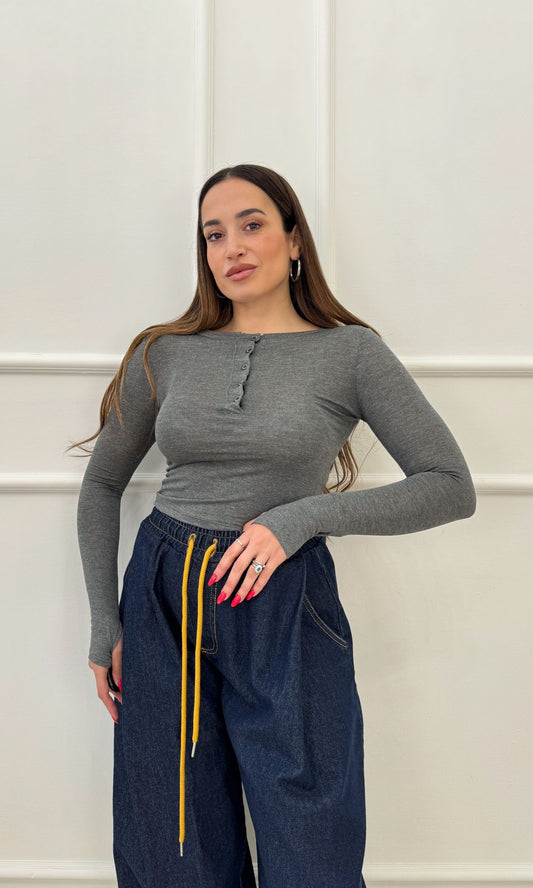Maglia in viscosa con bottoni