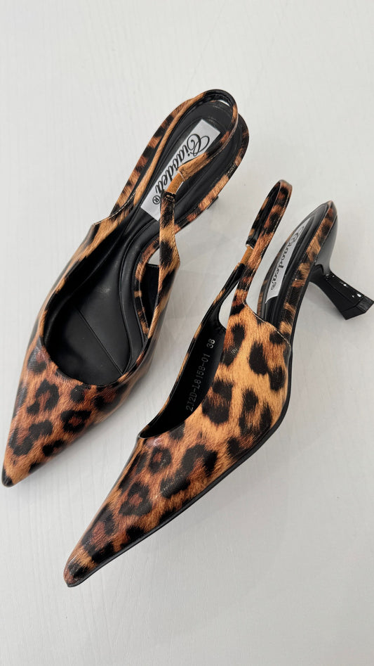 Décolleté slingback leopardate