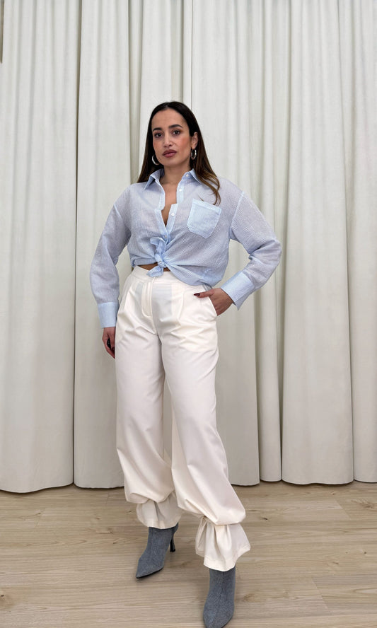 Pantalone con fibbia alla caviglia