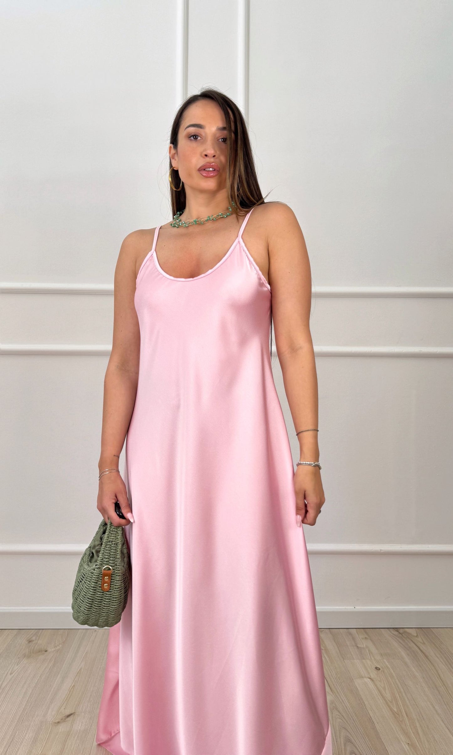 Vestito in satin lungo
