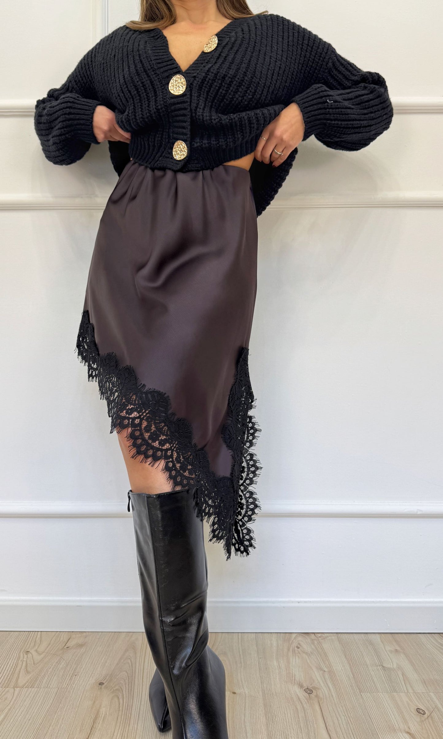 Gonna satin asimmetrica marrone