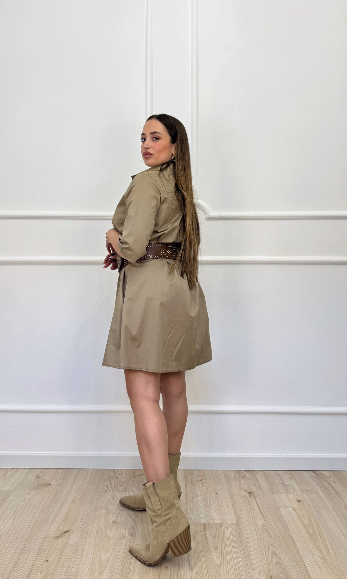Vestito modello camicia