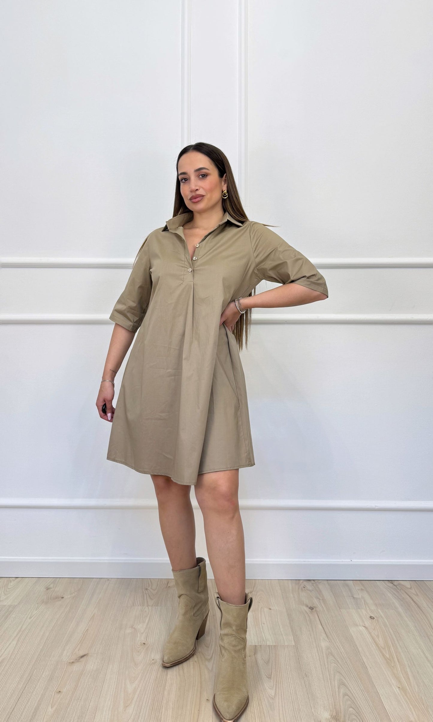 Vestito modello camicia