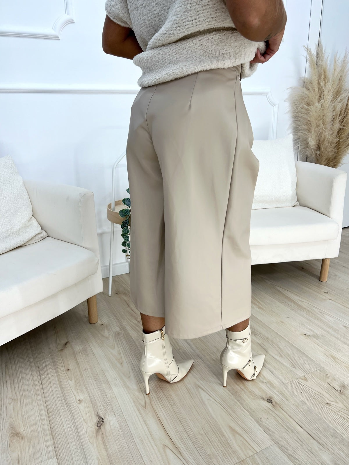 Pantalone gaucho ecopelle