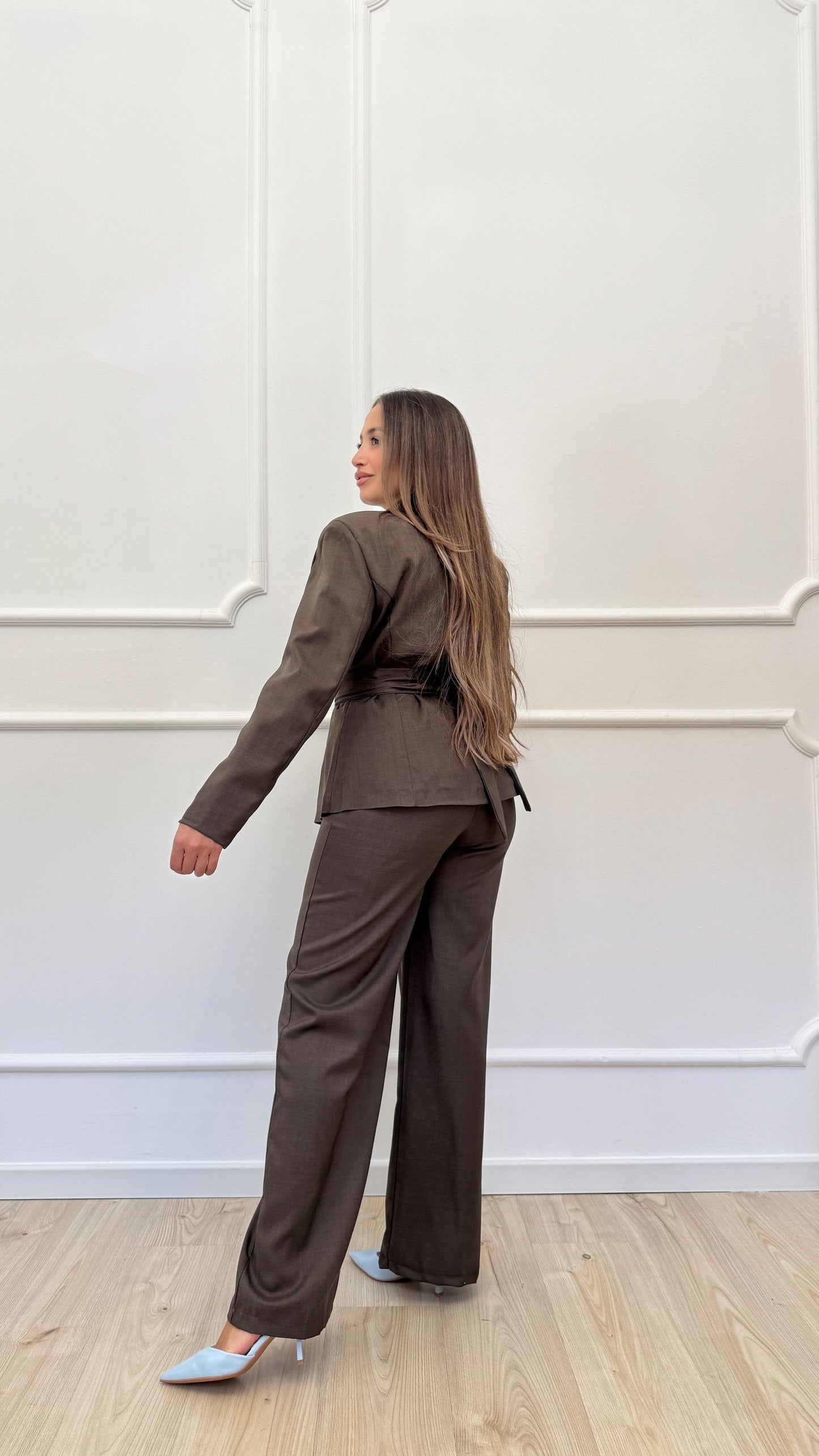 Tailleur 'Miranda' avvitato