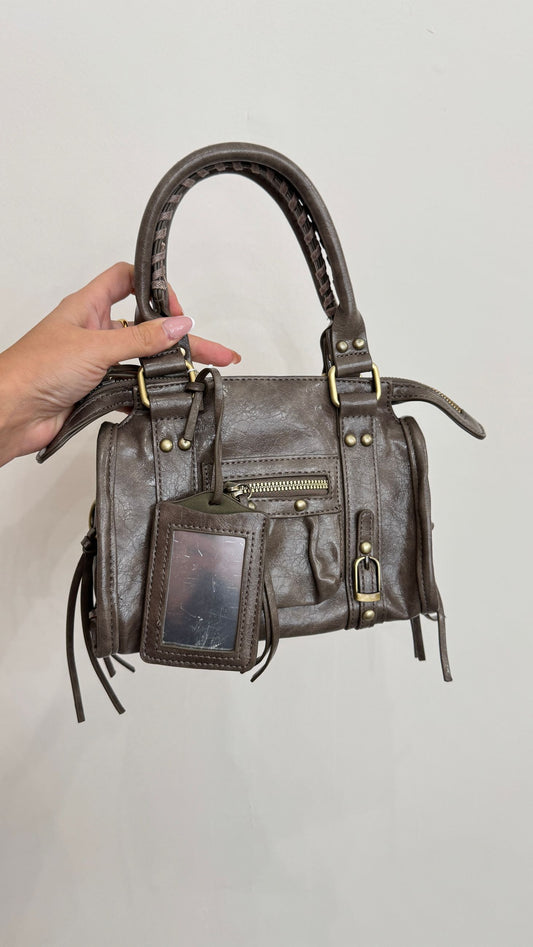 Borsa 'Bale' fango